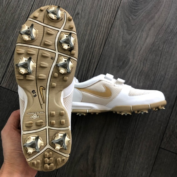 Traction at contact Nike Velcro sneakers - Picture 8 of 10